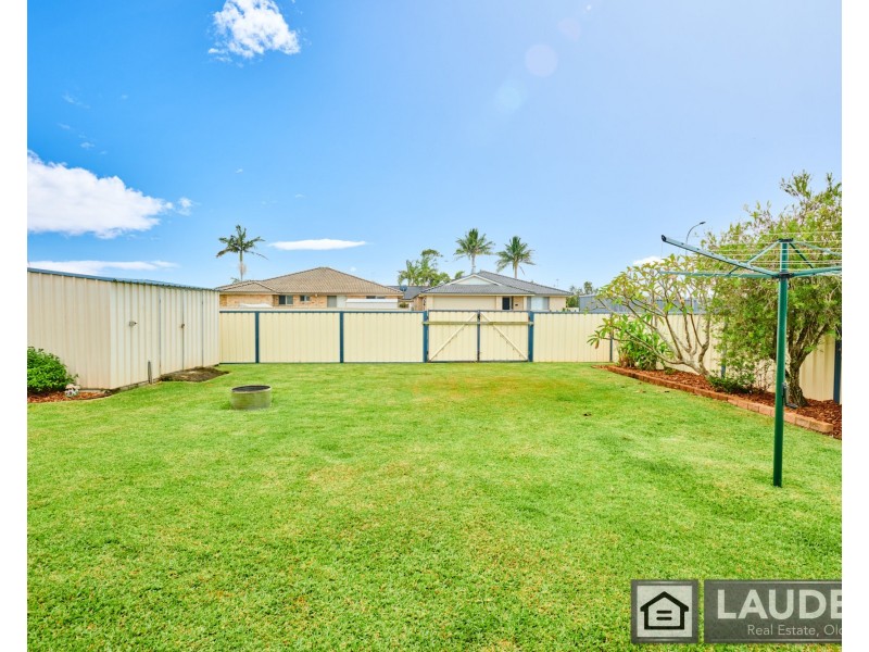 11 Bluehaven Drive, Old Bar NSW 2430