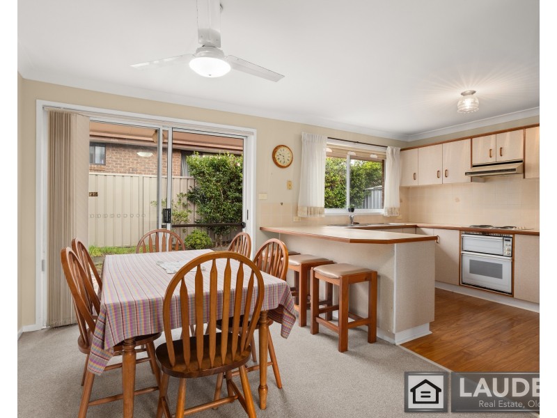 2/2 Paradise Close, Old Bar NSW 2430