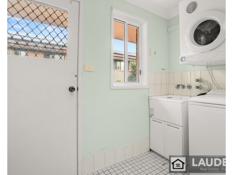 2/2 Paradise Close, Old Bar NSW 2430