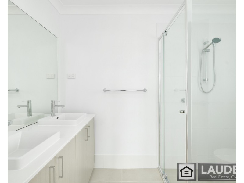 20 Cubbaroo Street, Old Bar NSW 2430