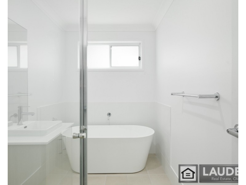 20 Cubbaroo Street, Old Bar NSW 2430