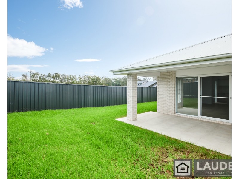 20 Cubbaroo Street, Old Bar NSW 2430