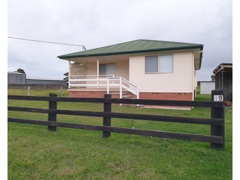 19 Polsons Road, Oxley Island NSW 2430