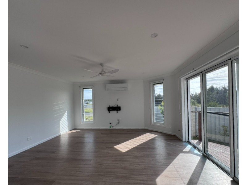 2/15 Marra Drive, Old Bar NSW 2430