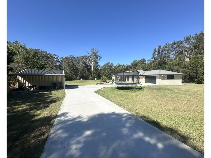 4 Peppermint Place, Old Bar NSW 2430