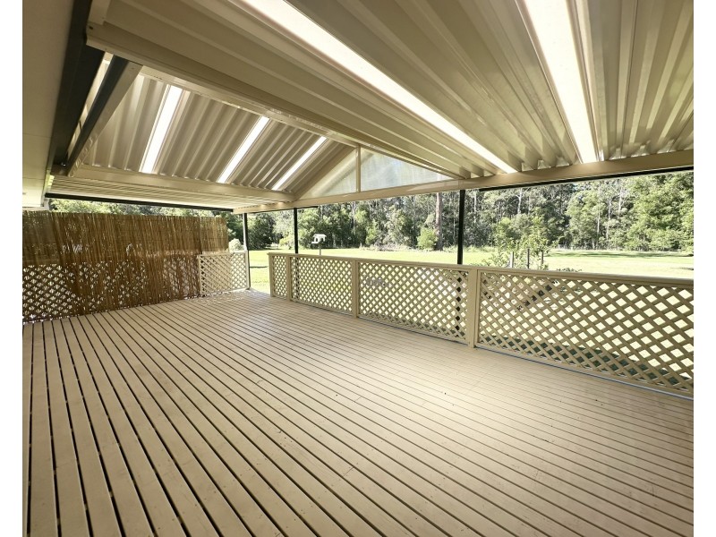 4 Peppermint Place, Old Bar NSW 2430