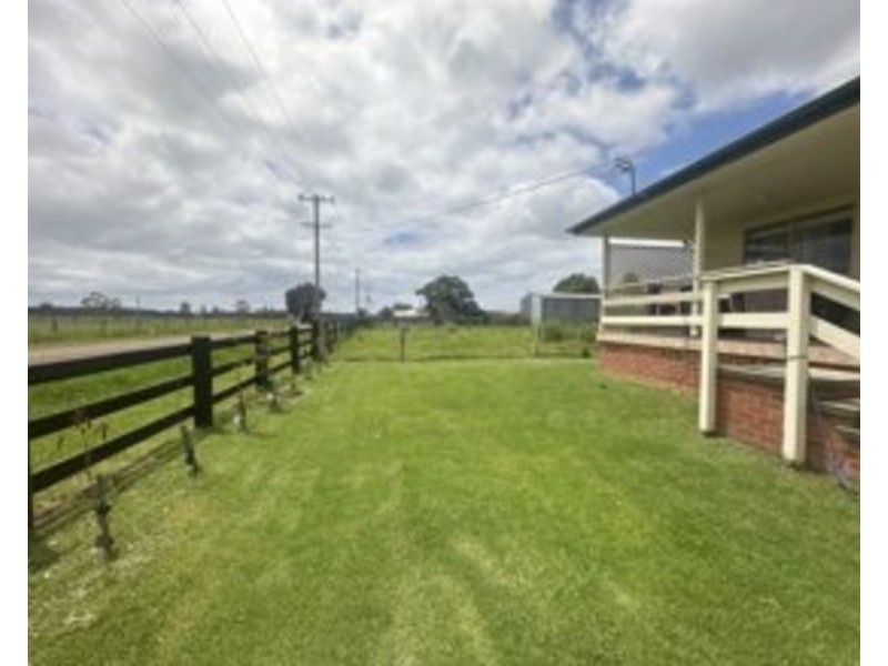 19 Polsons Road, Oxley Island NSW 2430