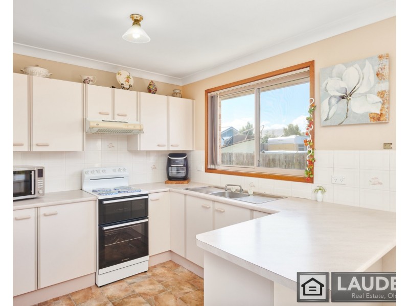 2/68 Wyden Street, Old Bar NSW 2430