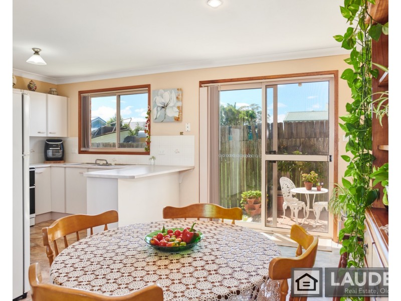 2/68 Wyden Street, Old Bar NSW 2430