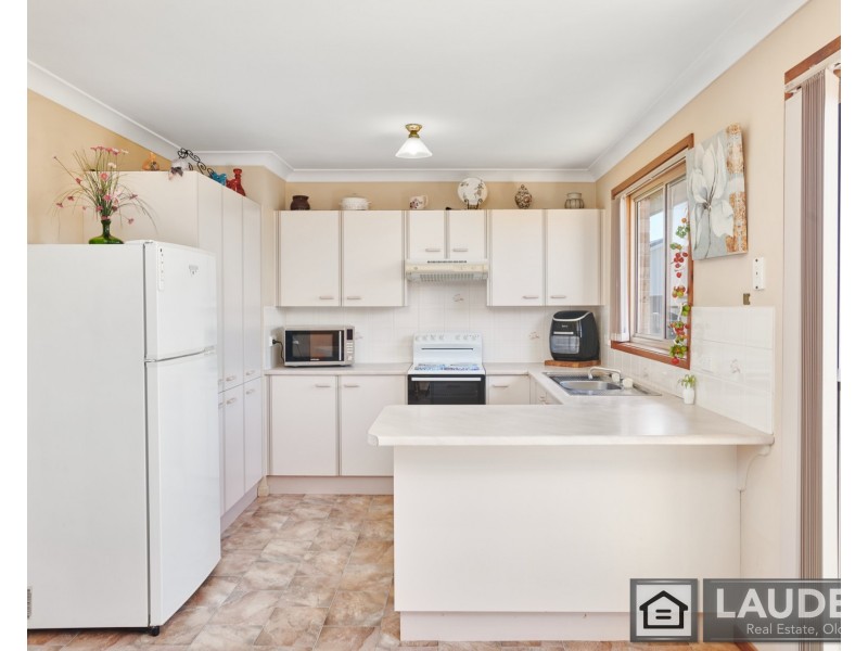 2/68 Wyden Street, Old Bar NSW 2430