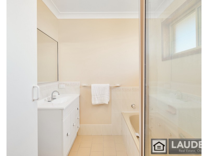 2/68 Wyden Street, Old Bar NSW 2430