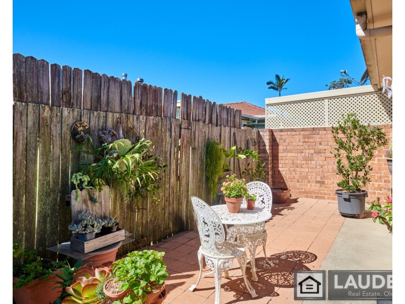 2/68 Wyden Street, Old Bar NSW 2430