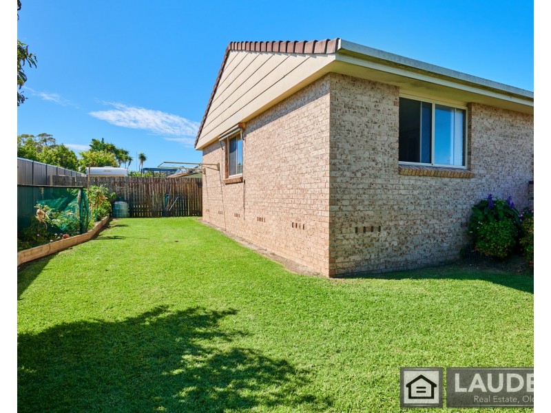 2/68 Wyden Street, Old Bar NSW 2430