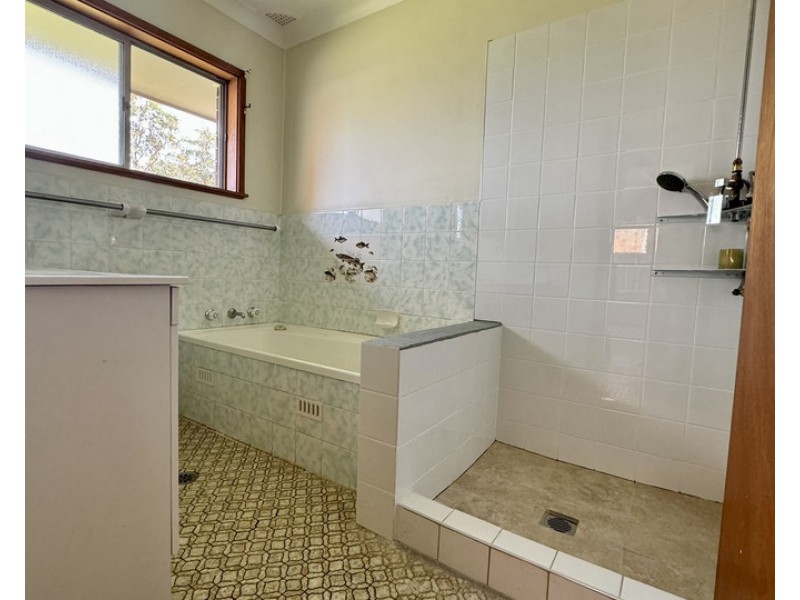 1 Sheppard Street, Old Bar NSW 2430