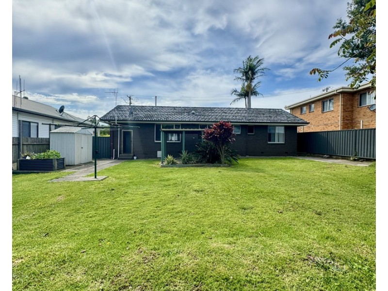 1 Sheppard Street, Old Bar NSW 2430