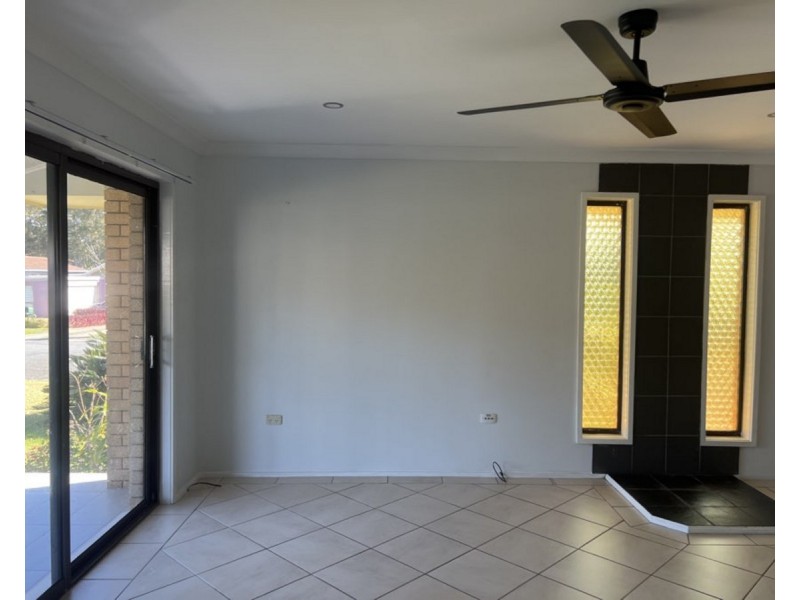 25 Bryan Street, Old Bar NSW 2430