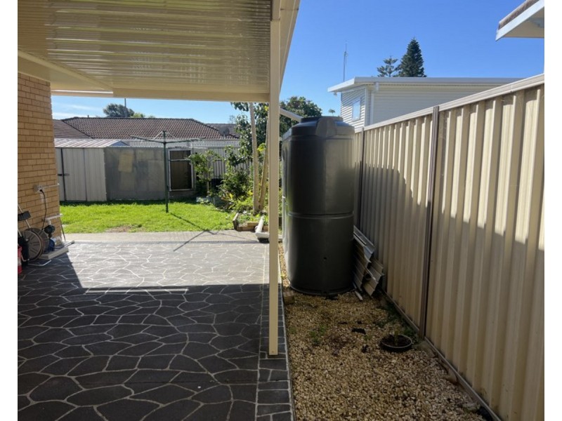 25 Bryan Street, Old Bar NSW 2430