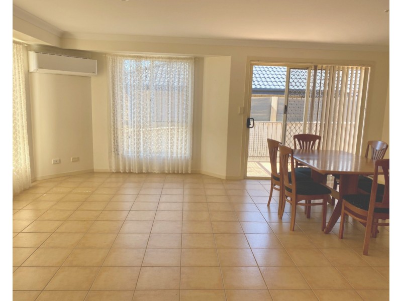 1/10 Mistral Place, Old Bar NSW 2430