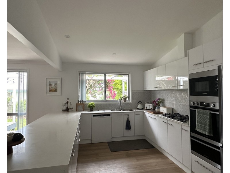 13 Spinnaker Cove, Wallabi Point NSW 2430