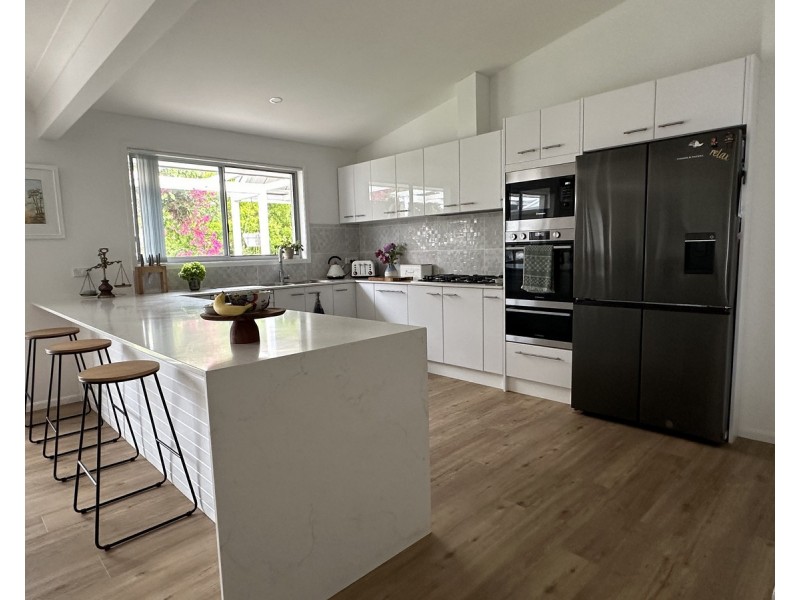 13 Spinnaker Cove, Wallabi Point NSW 2430