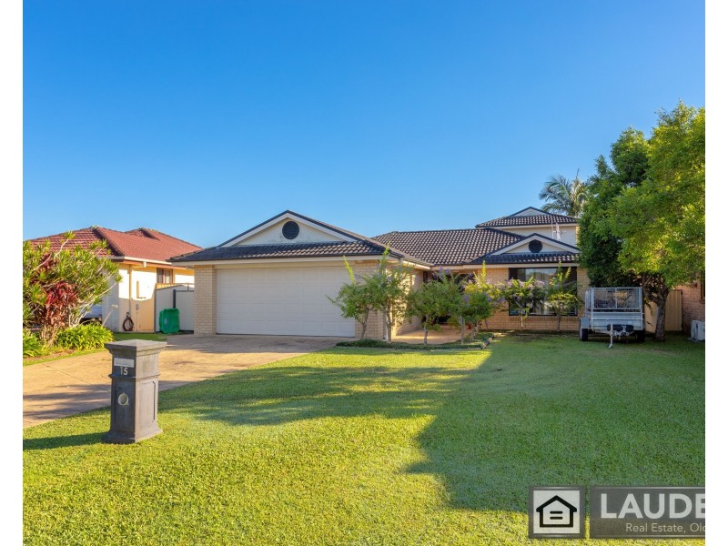 15 Rosier Place, Old Bar NSW 2430