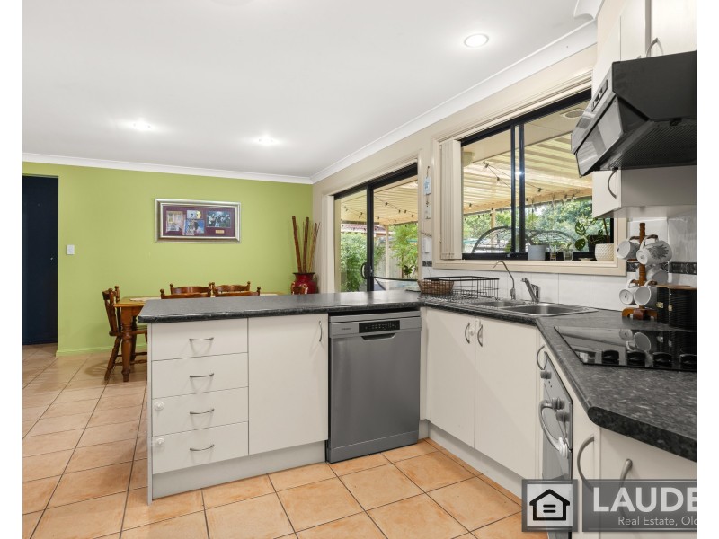 15 Rosier Place, Old Bar NSW 2430