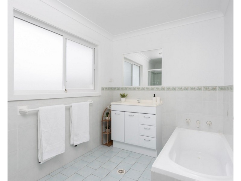 1 Smith Street, Old Bar NSW 2430