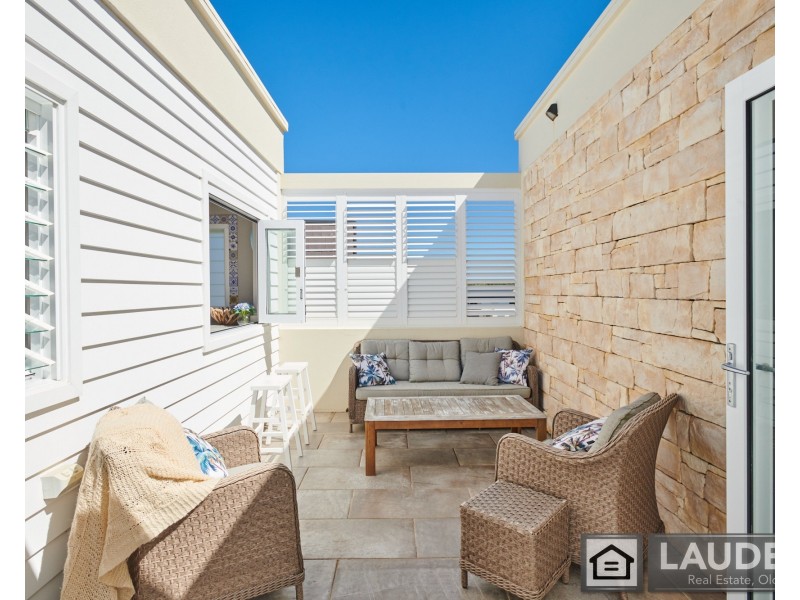9 Seaview Parade, Wallabi Point NSW 2430