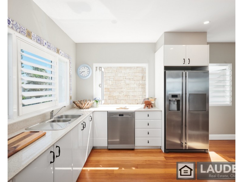 9 Seaview Parade, Wallabi Point NSW 2430