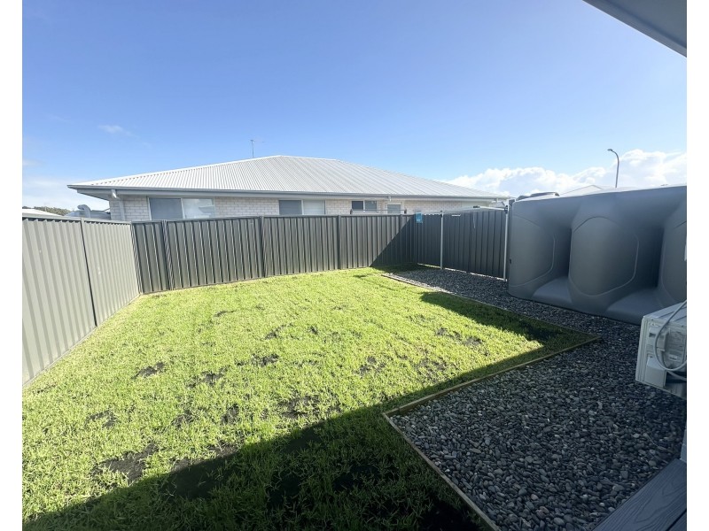 17 Driftwood Boulevard, Old Bar NSW 2430