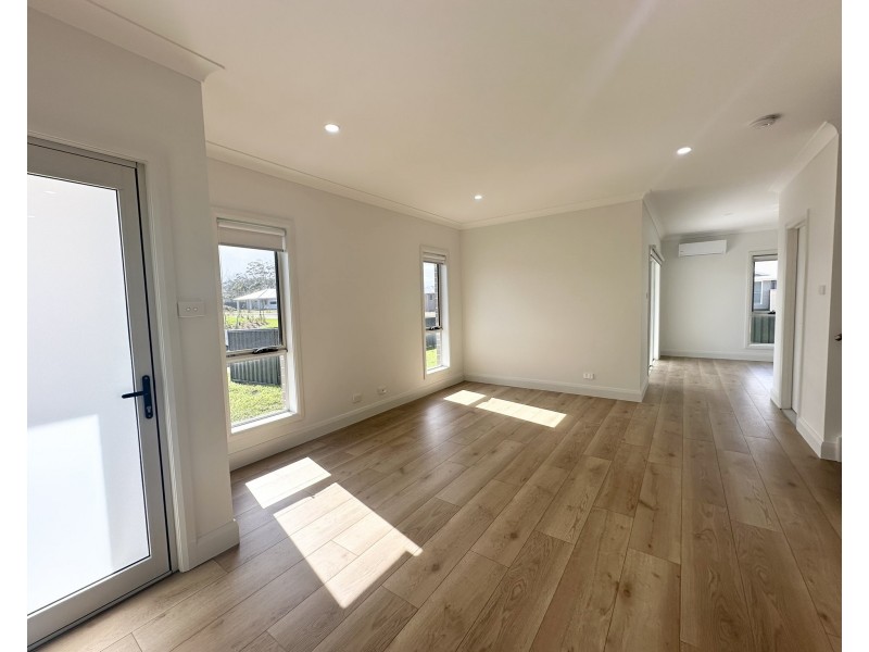 17 A Driftwood Boulevard, Old Bar NSW 2430