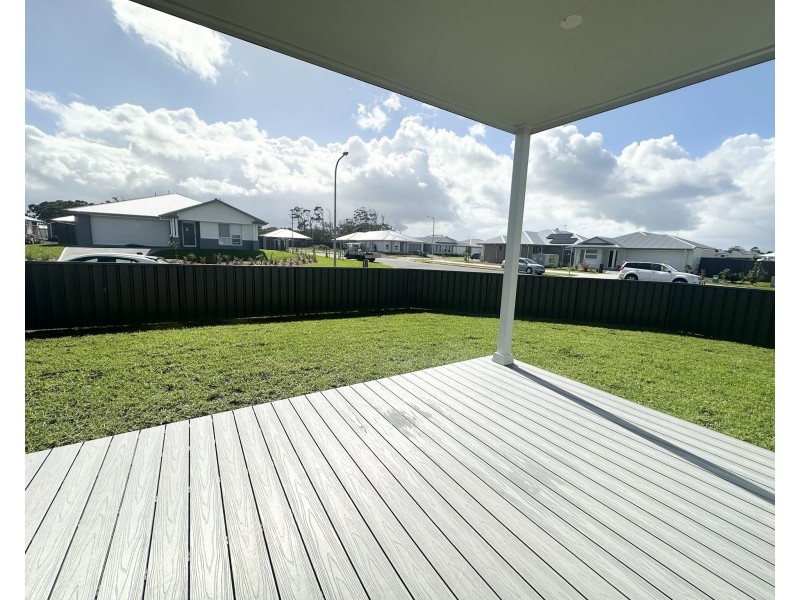 17 A Driftwood Boulevard, Old Bar NSW 2430