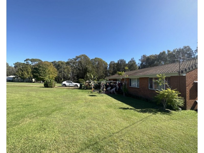117 Old Bar Road, Old Bar NSW 2430