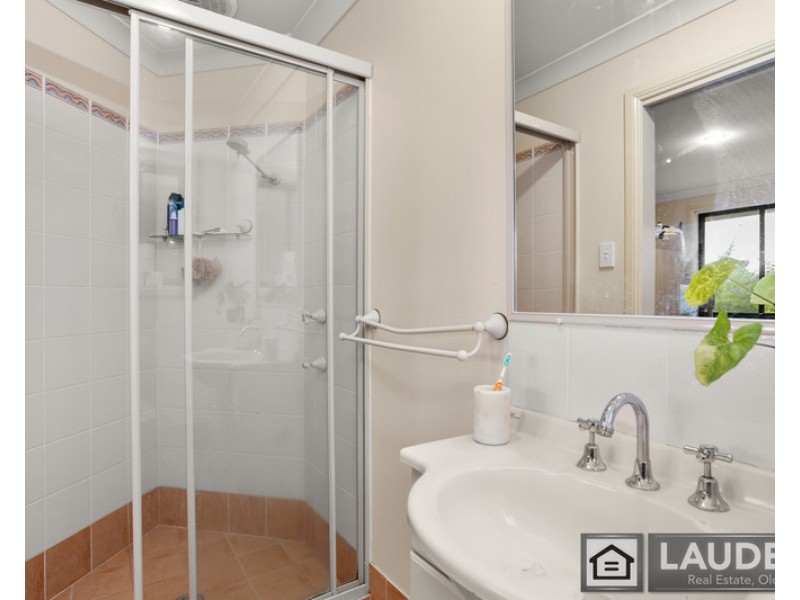 15 Rosier Place, Old Bar NSW 2430