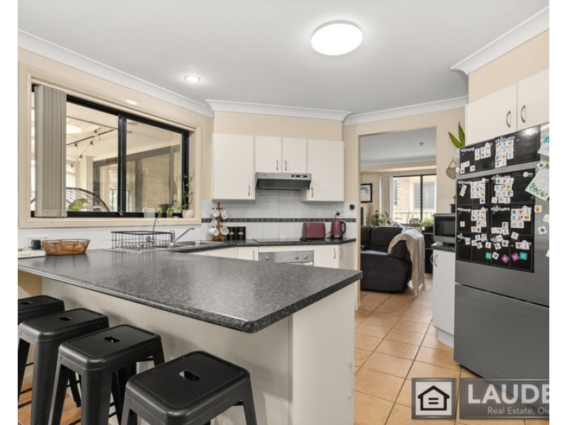 15 Rosier Place, Old Bar NSW 2430