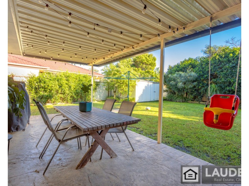 15 Rosier Place, Old Bar NSW 2430