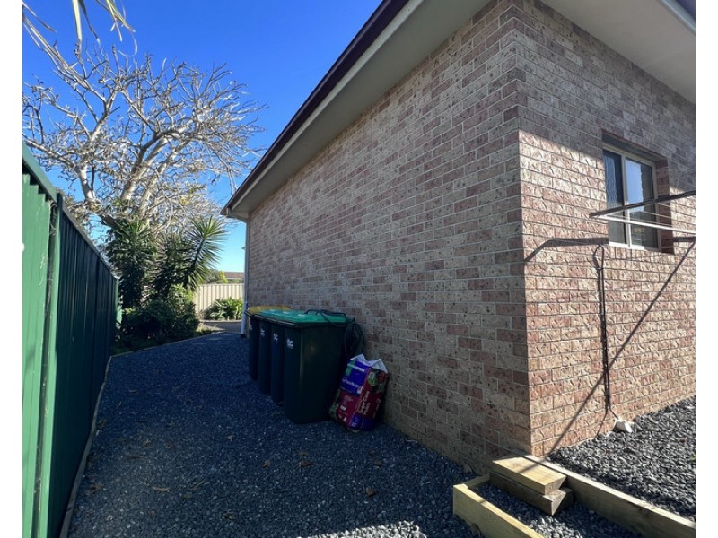 4/10 Connell Street, Old Bar NSW 2430