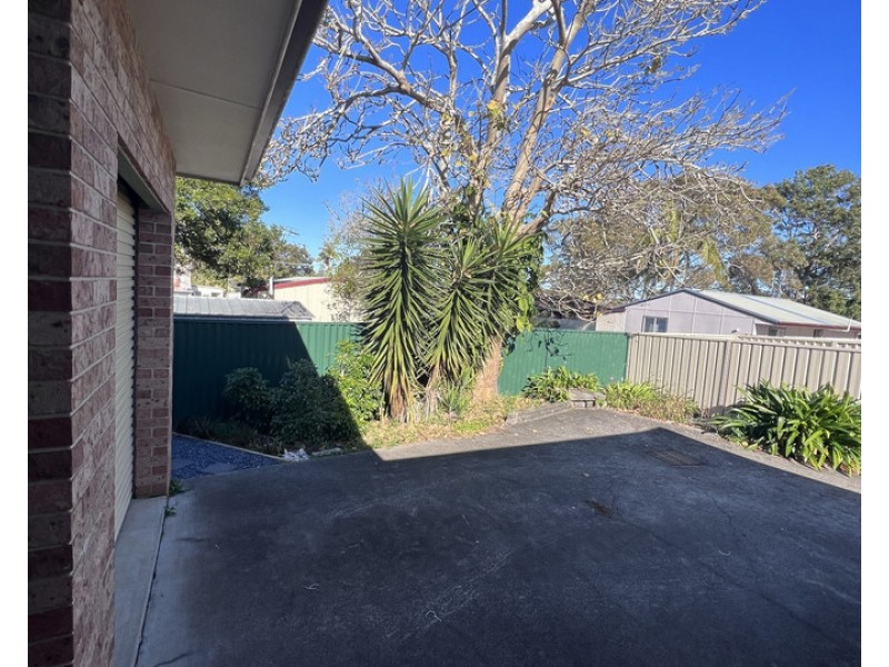 4/10 Connell Street, Old Bar NSW 2430