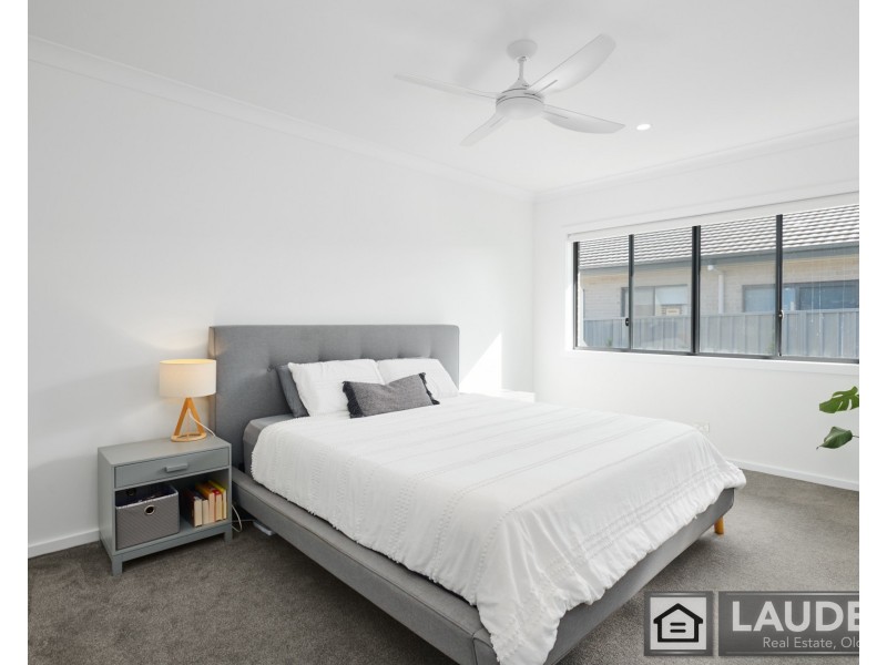 12 Bunyan Avenue, Old Bar NSW 2430