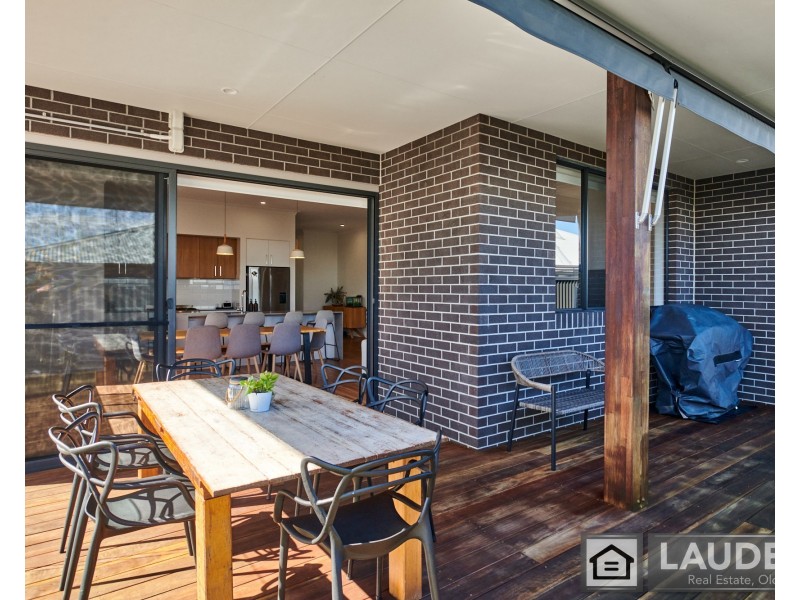 12 Bunyan Avenue, Old Bar NSW 2430