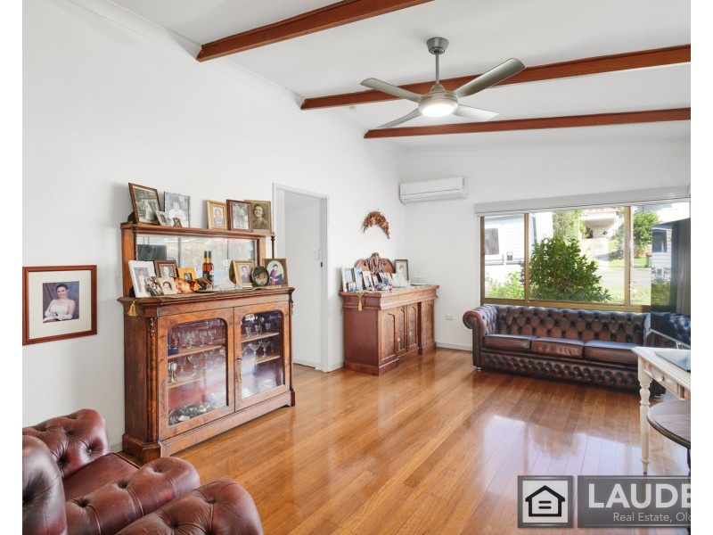 27 Bayview Crescent, Taree NSW 2430