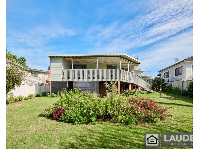 27 Bayview Crescent, Taree NSW 2430