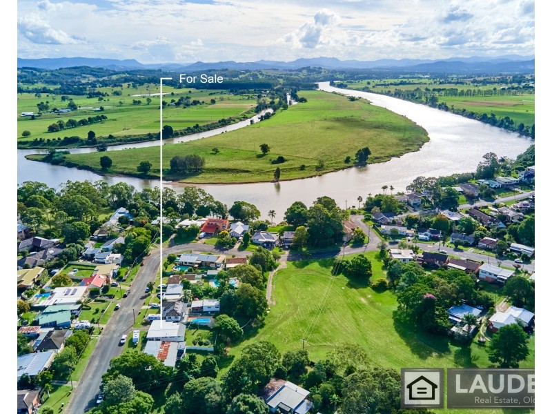 27 Bayview Crescent, Taree NSW 2430
