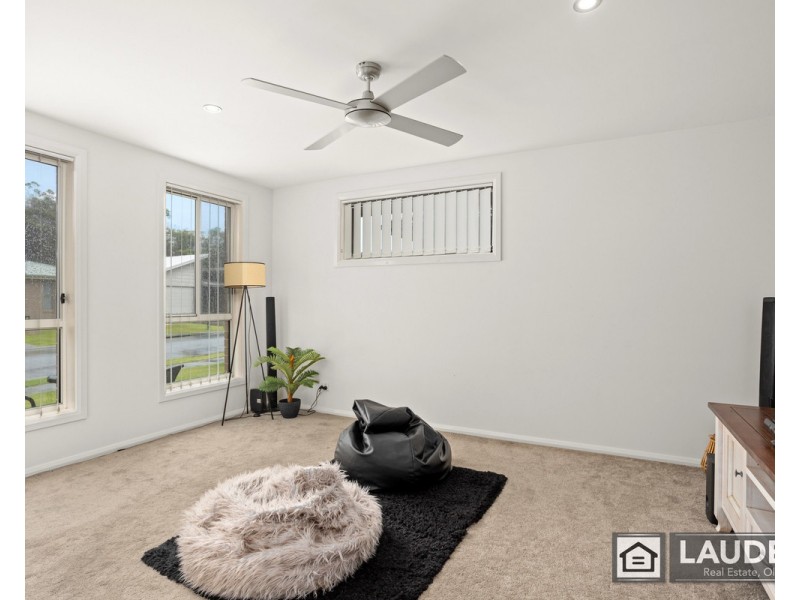52 Albatross Way, Old Bar NSW 2430