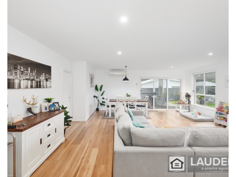 11 Howard Street, Wallabi Point NSW 2430