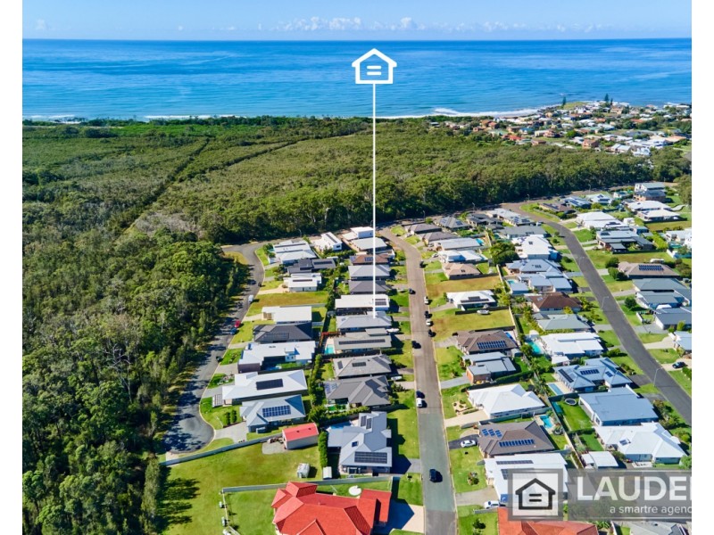 11 Howard Street, Wallabi Point NSW 2430