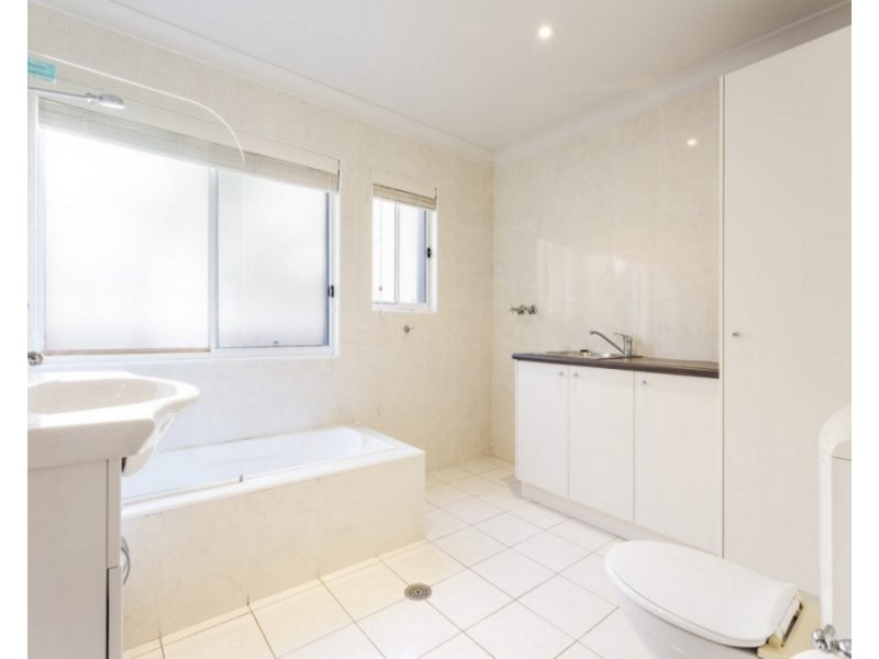 3/38 Lewis Street, Old Bar NSW 2430