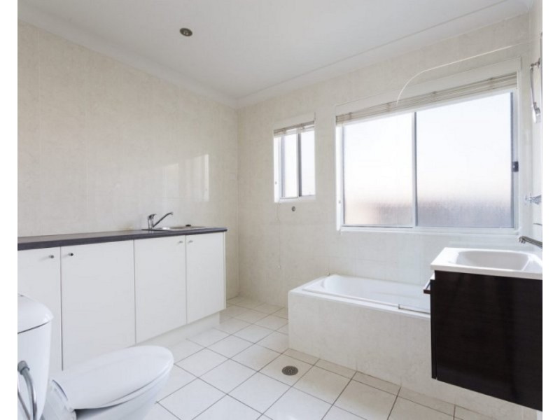 3/38 Lewis Street, Old Bar NSW 2430
