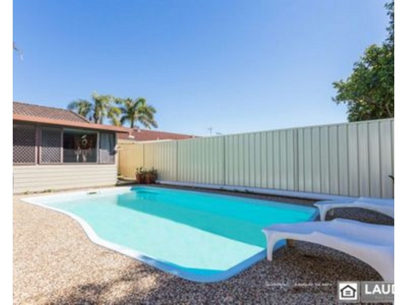 13 Drury Close, Old Bar NSW 2430