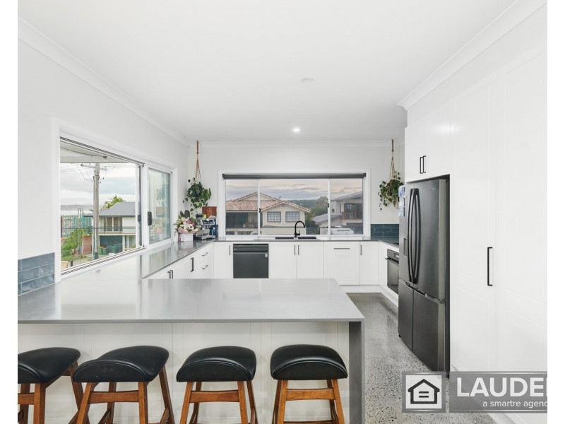 8 Ocean Drive, Wallabi Point NSW 2430